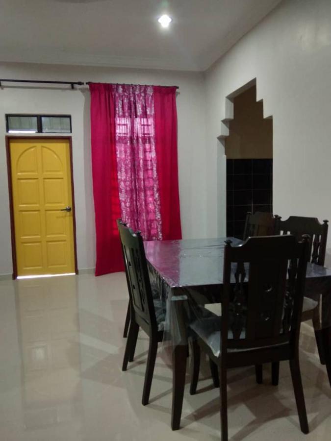 Homestay D Arynie Bukit Payong Exterior foto